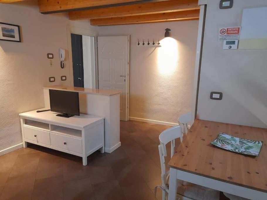 Appartamento Iseo Loft - Comfort In Downtown Esterno foto